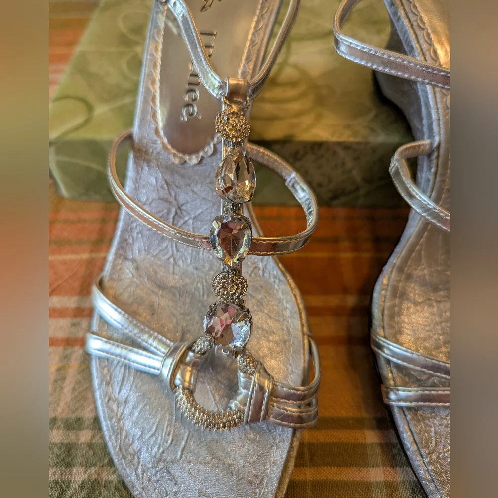 J Renee Silver Strappy Heels - Picture 2 of 9